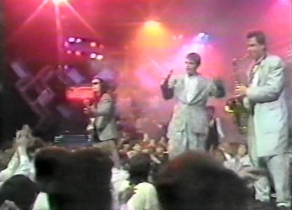 Madness TV The Sweetest Girl Razz Christmas Special Razzmatazz 1985 ITV Suggs Carl Smyth Cathal Chas Smash Chris Chrissy Boy Foreman Scritti Politti